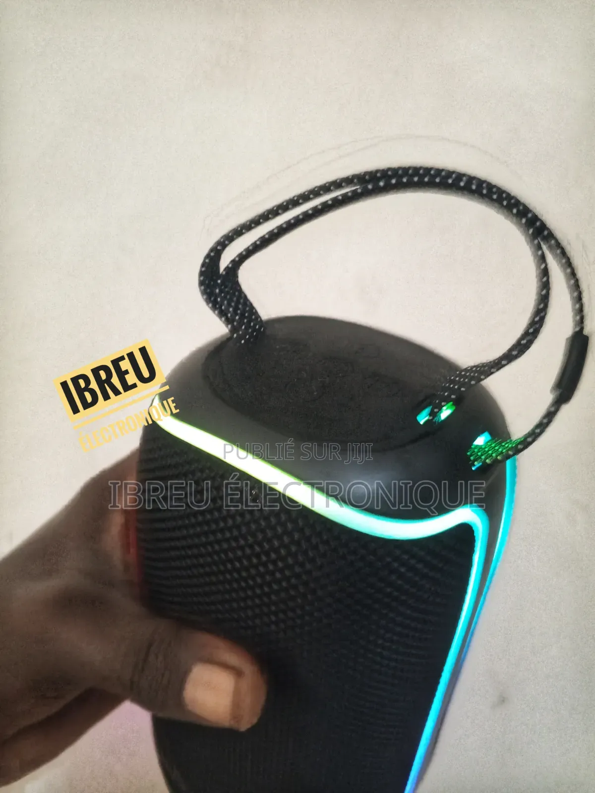 Baffle Bluetooth M32 PRO RGB LED — 10 000 F Pour Les Amateurs
