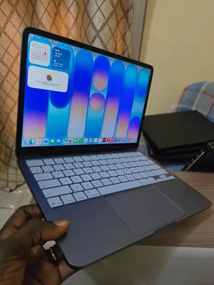 Nouveau Ordinateur portable Apple MacBook Neo 2026 8GB Autre SSD 512GB