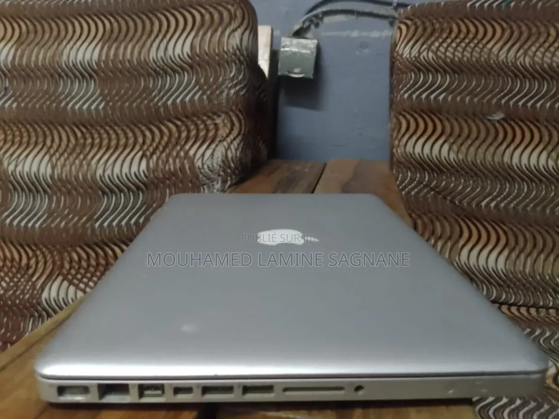 Ordinateur portable Apple MacBook 2010 8GB Intel Core i5 SSD 500GB