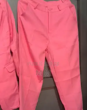 VETEMENTS Neufs Pour DAMES