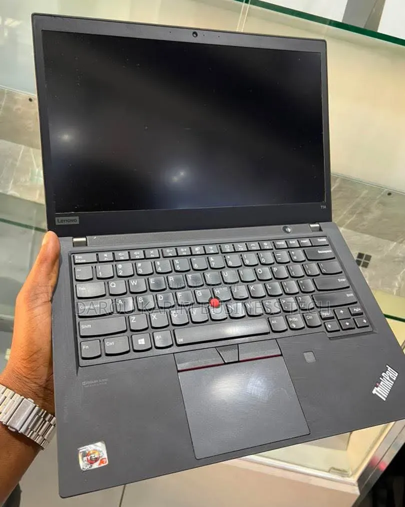 Nouveau Lenovo ThinkPad T14 16GB AMD Ryzen 7 SSD 512GB