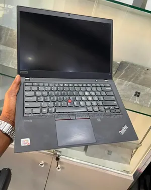 Nouveau Lenovo ThinkPad T14 16GB AMD Ryzen 7 SSD 512GB