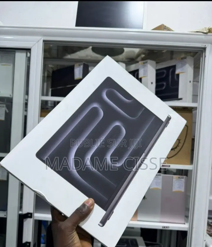 Nouveau Apple MacBook Pro 2025 M5 16GB Apple M5 SSD 1T