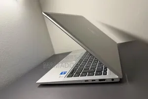 Nouveau HP ZBook Firefly G9 32GB Intel Core i9 SSD 1T