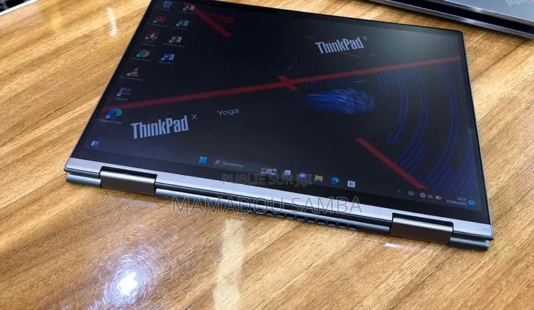 Nouveau Lenovo ThinkPad X1 Yoga 16GB Intel Core i5 SSD 256GB