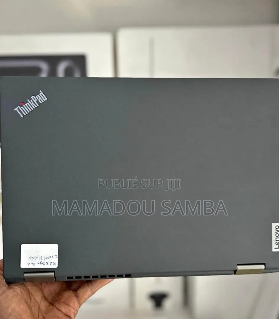 Nouveau Lenovo ThinkPad X1 Yoga 16GB Intel Core i5 SSD 256GB