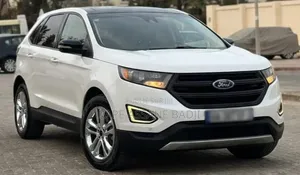 Location Ford Edge Titanium 2017