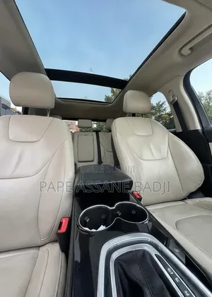 Location Ford Edge Titanium 2017