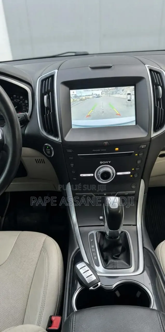 Location Ford Edge Titanium 2017
